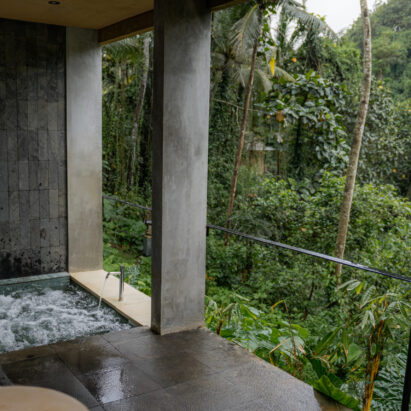 ubud spa jacuzzi spa with view
