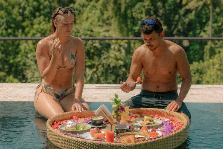 floating breakfast ubud activity honeymoon